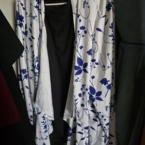 SHEIN Blue and White Floral Cardigan